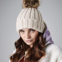 B412 Beechfield  Faux Fur Pom Pom Chunky Beanie (Var 01)
