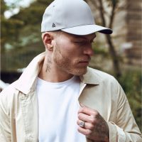 180 Flexfit DeltaÂ® Carbon Cap