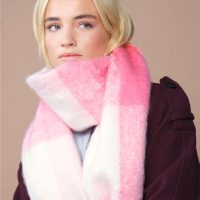 B494R Beechfield  Fluffy Check Scarf